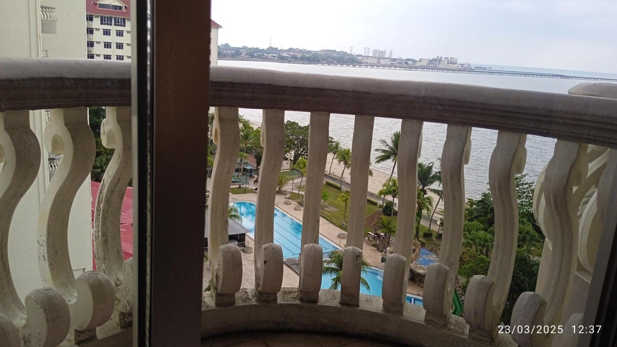 Block B And A Glory Beach Resort 포트딕슨 외부 사진